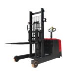 Electric Reach Stacker (1.0–2.0T)